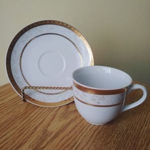 Flat Cup & Saucer Set Primaveraby ROYAL HERITAGE