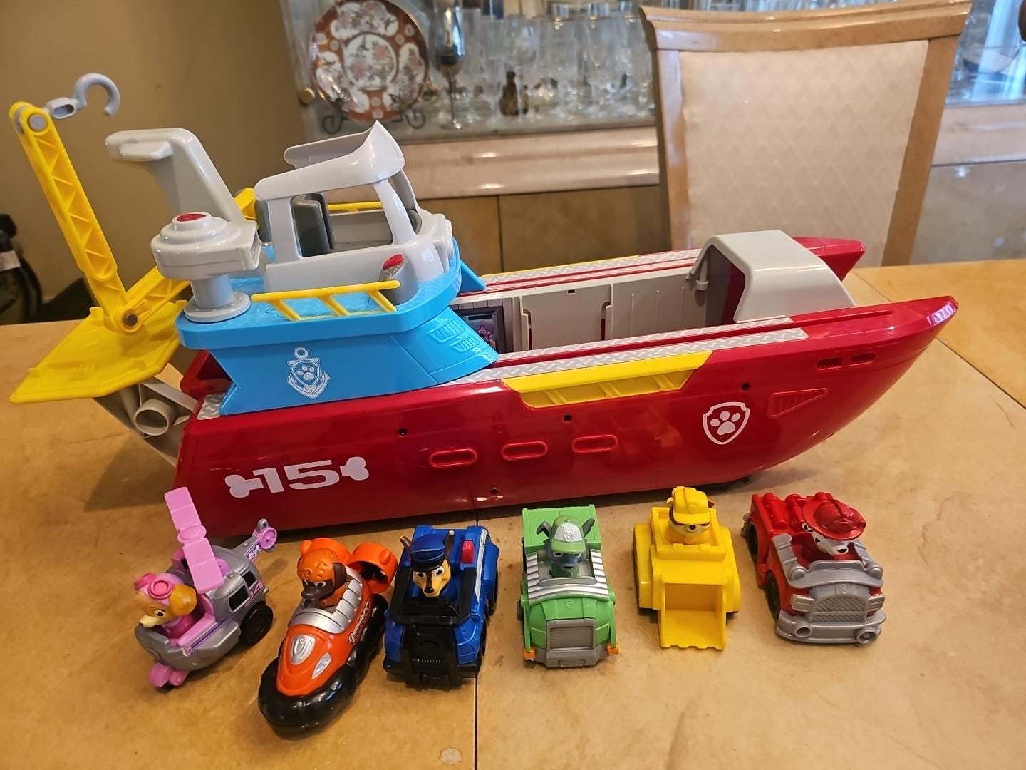 PAW Patrol Sea Patrol Boot Mit 6 Mini Figuren, Lichtern Und Sounds