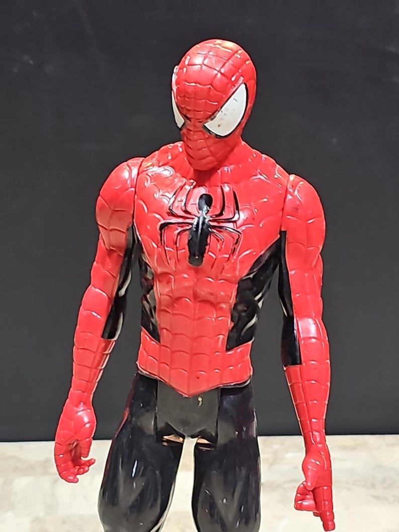 Marvel Spider-Man Action Figure 12 Inch Red And Black Pre-owned image 2