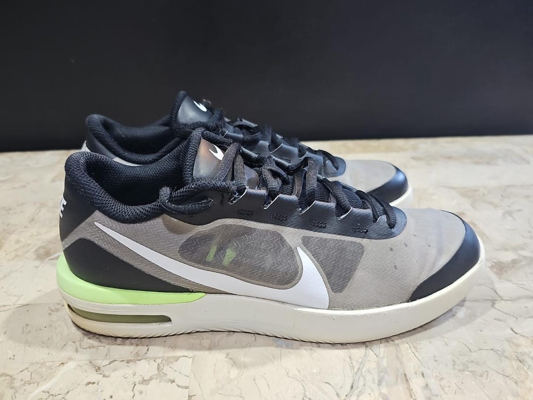 Nike Sneakers Mens Sz 8 Air Max Vapor Wing BQ0129-007 Tennis