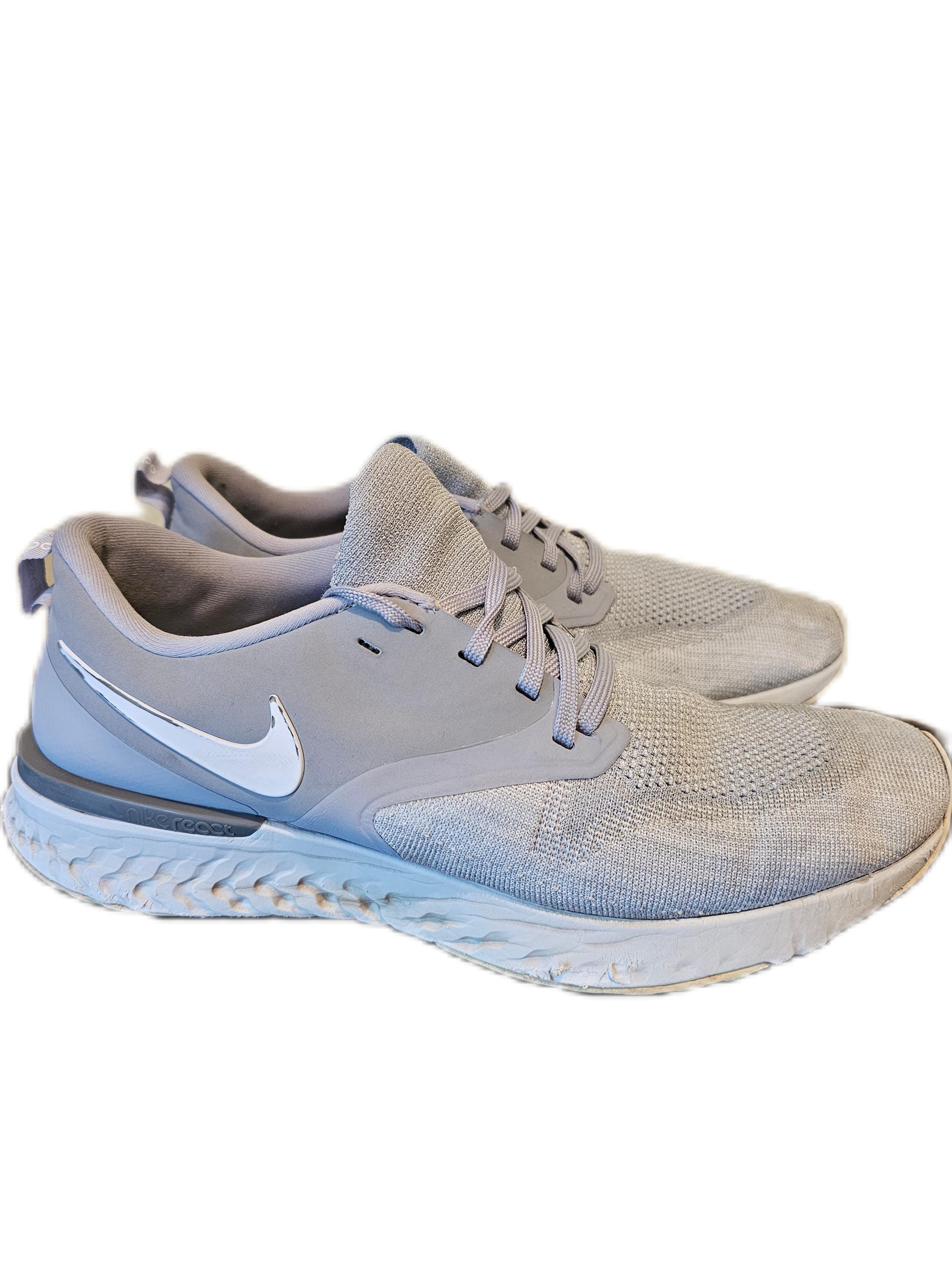 Nike Men’s Odyssey React 2 Flyknit Size 11 Men main image 3