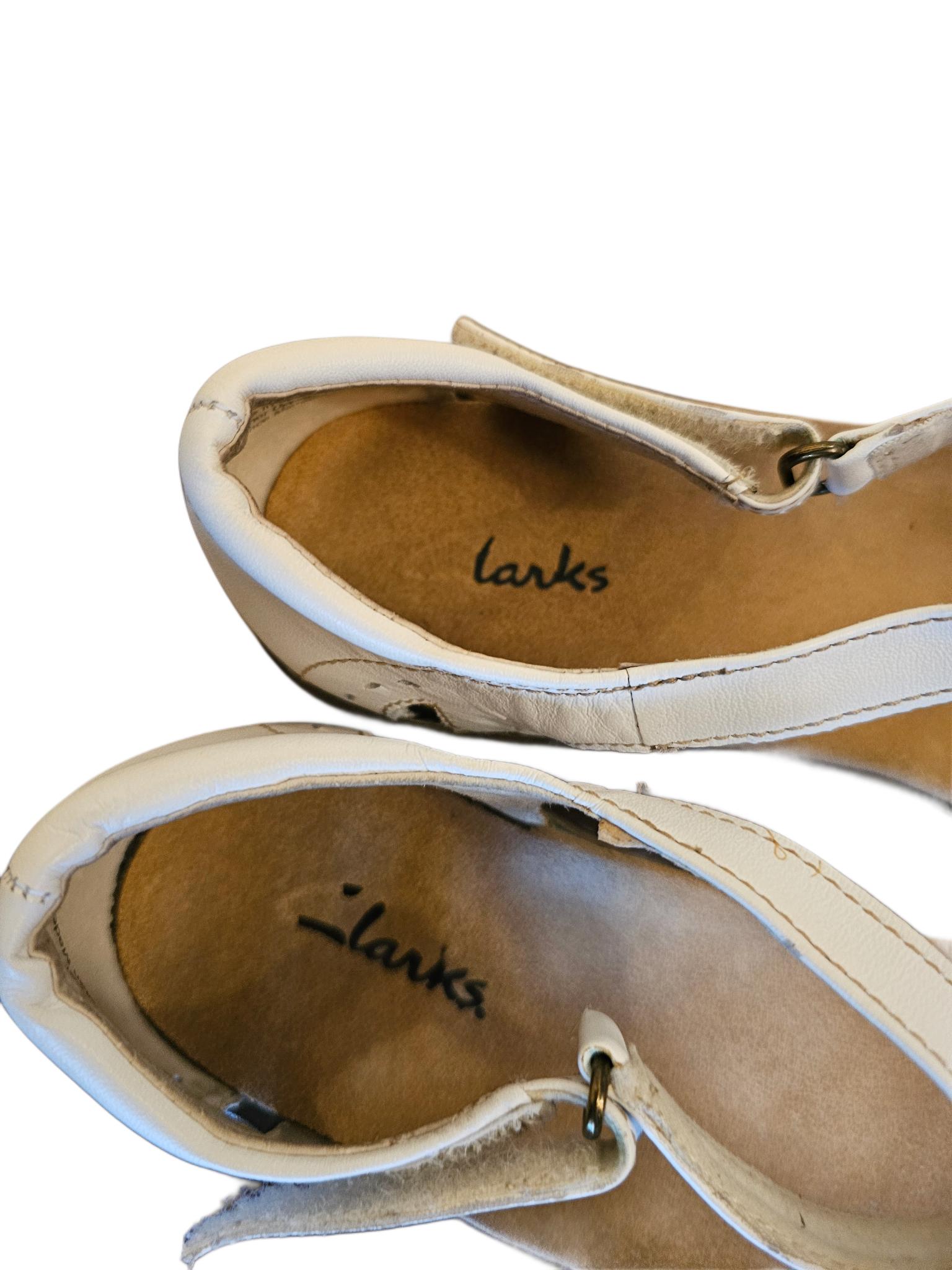 Clarks Wendy River White Closed Toe Sandal Low Heel Shoes Size 8.5 Etsy