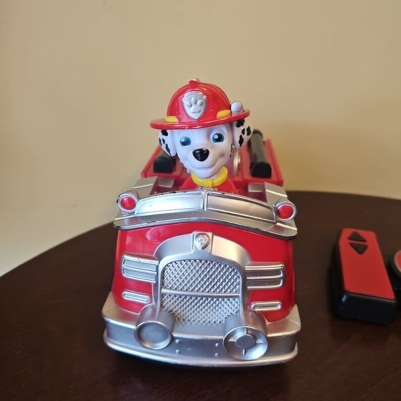 Paw Patrol Marshall Ultimate Fire Truck RC Controlled Car 10 Toy paw-patrol-marshall-ultimate-fire-truck-rc-controlled-car-10-toy