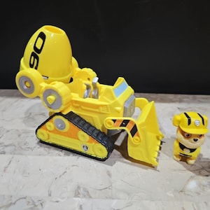 Paw Patrol, Chase's Deluxe Movie Transforming Toy Car Con Fi | Cuotas