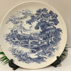 Collector Vintage 10” wall decorating plates with wall hanger