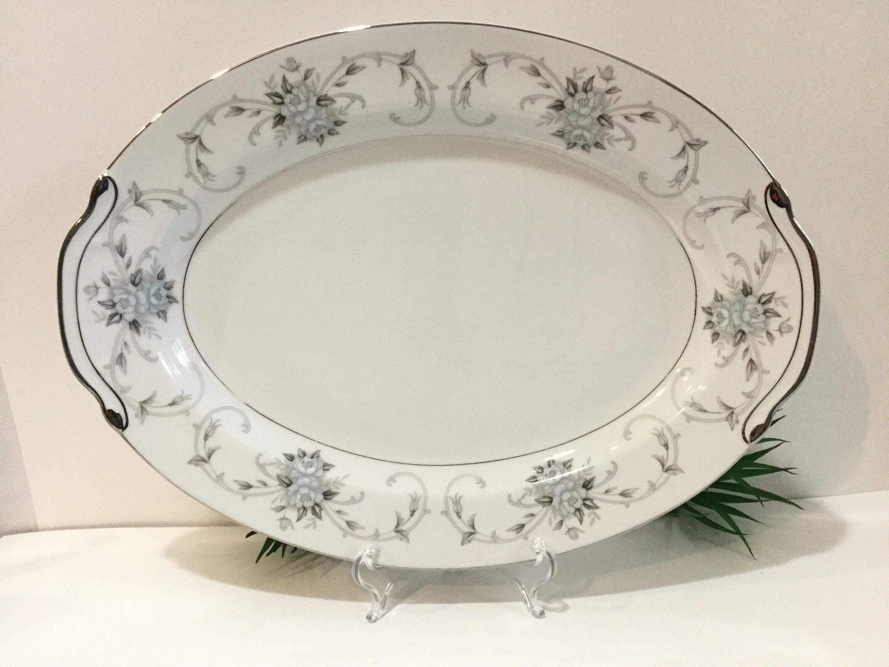 Vintage Empress China 16” Large oval serving Plate, platter Fleurette 601 made in Japan