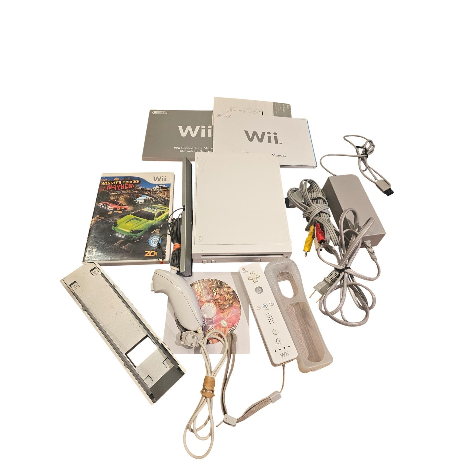 Nintendo Wii RVL-001 White Console Bundle Gamecube Compatible