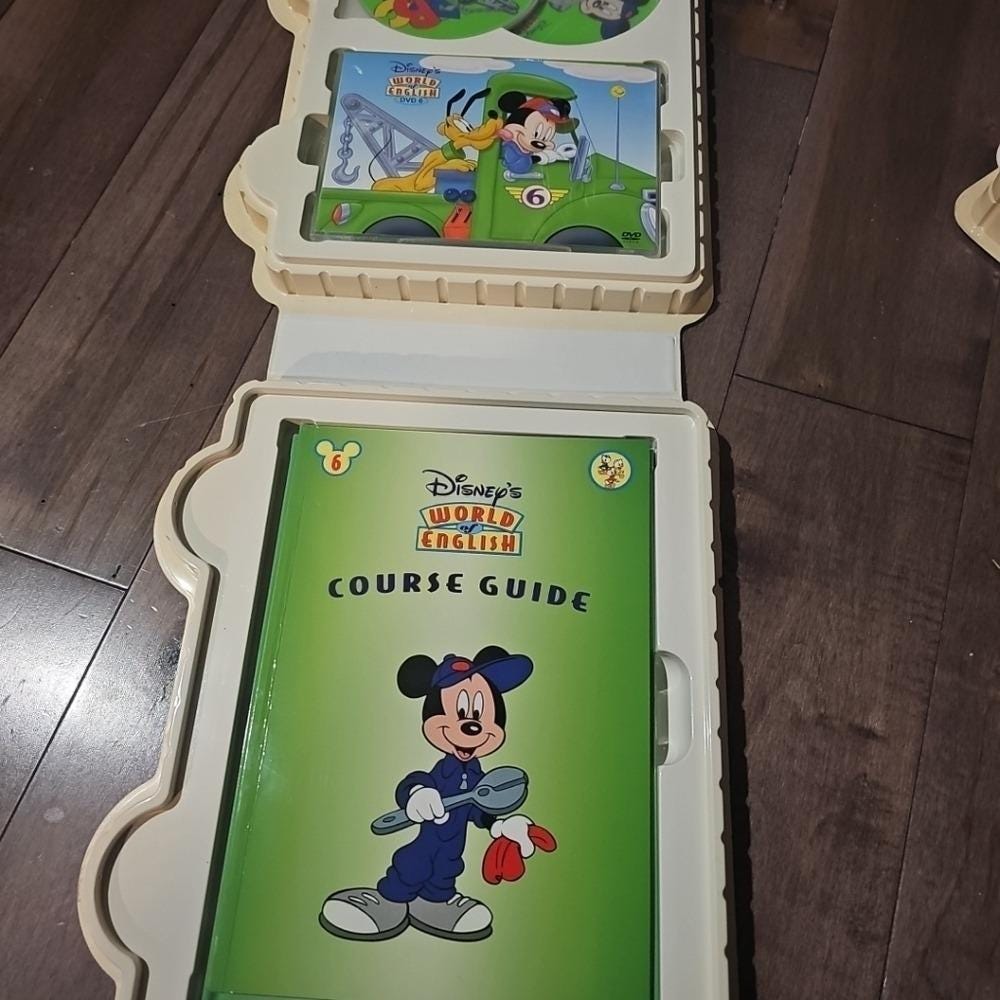 Ingles Sin Barreras Disney World of English Cd/books/ Educational