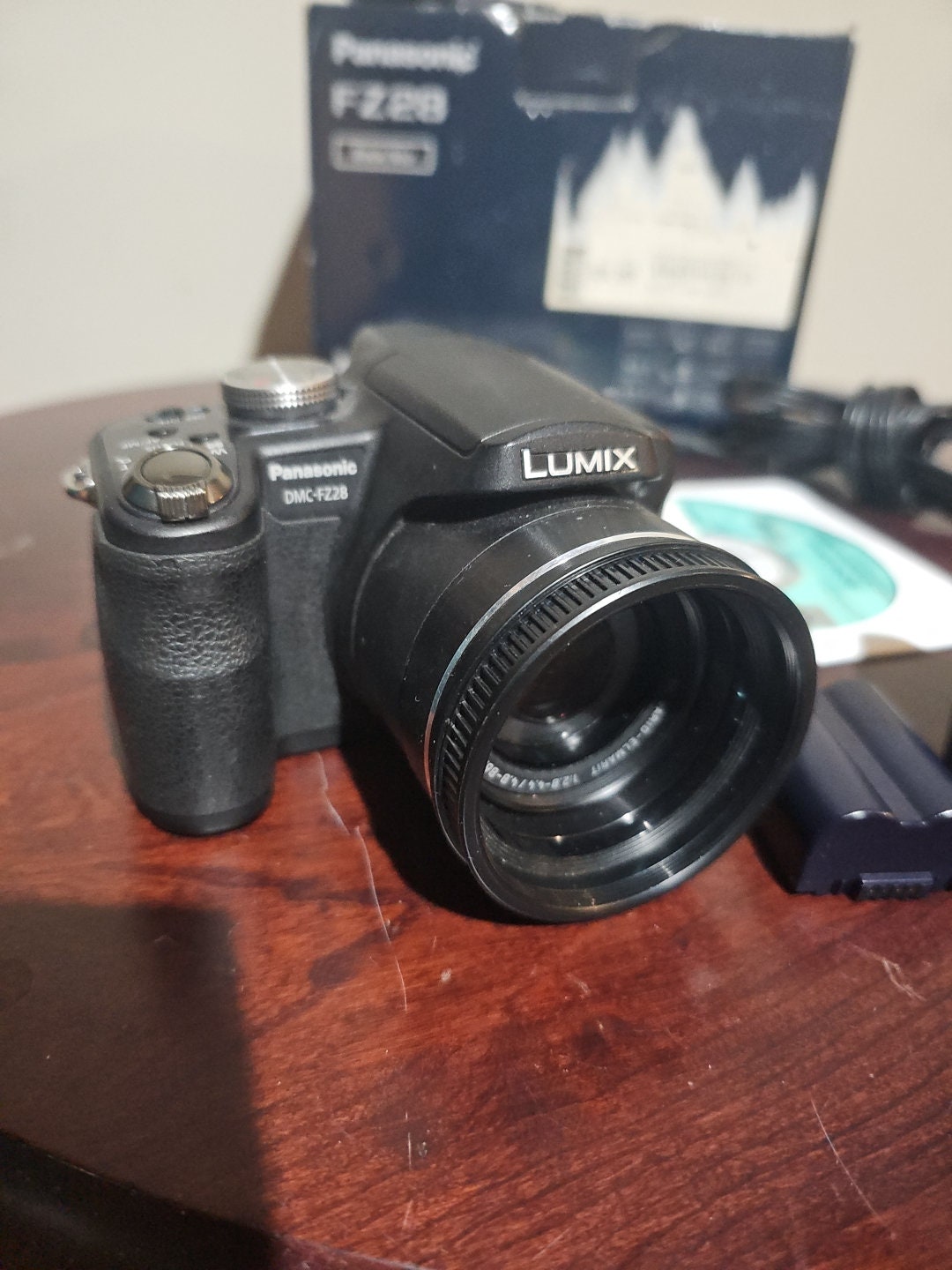 最終値下げ‼️Panasonic LUMIX FZ DMC-FZ28 Amazon.com : Panasonic Lumix DMC-FZ28K 10MP Digital Camera with