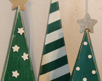 christmas trees pallet sign recycled wood wall decor distressed winter decor christmas decor gift idea cottage chic - Recycled Christmas Decor christmas trees pallet sign recycled wood wall decor distressed winter decor christmas decor gift idea cottage chic - Recycled Christmas Decor