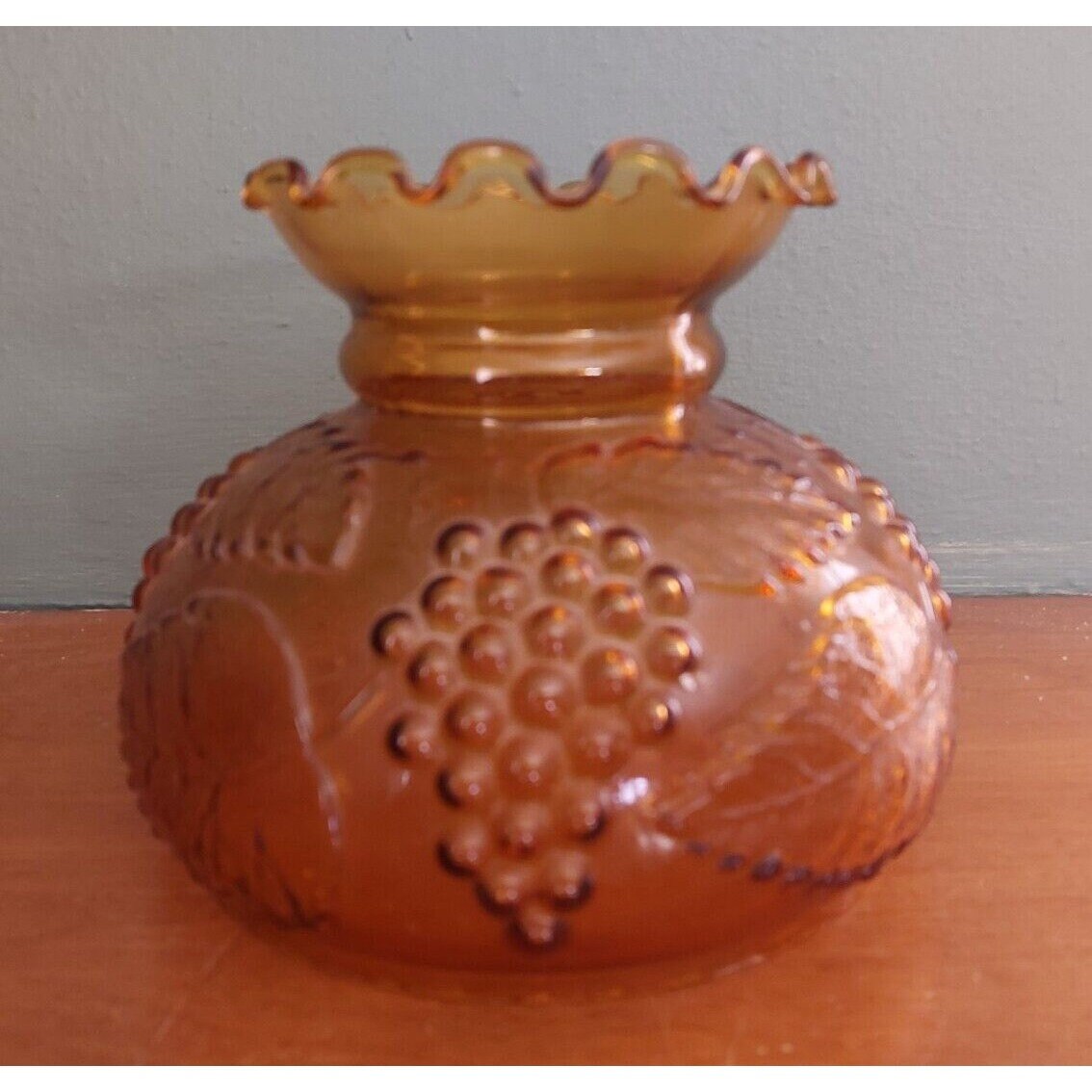 Fenton glass on sale lamp shade replacement