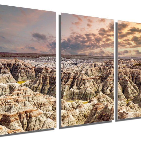 Metal Print - Badlands Wall Art w. beige skies. Badlands National Park rock formation, South Dakota landscape - Metal wall art HD aluminum