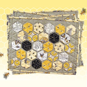 A TASTE OF HONEY Quilted Hexagons Placemat Pattern
