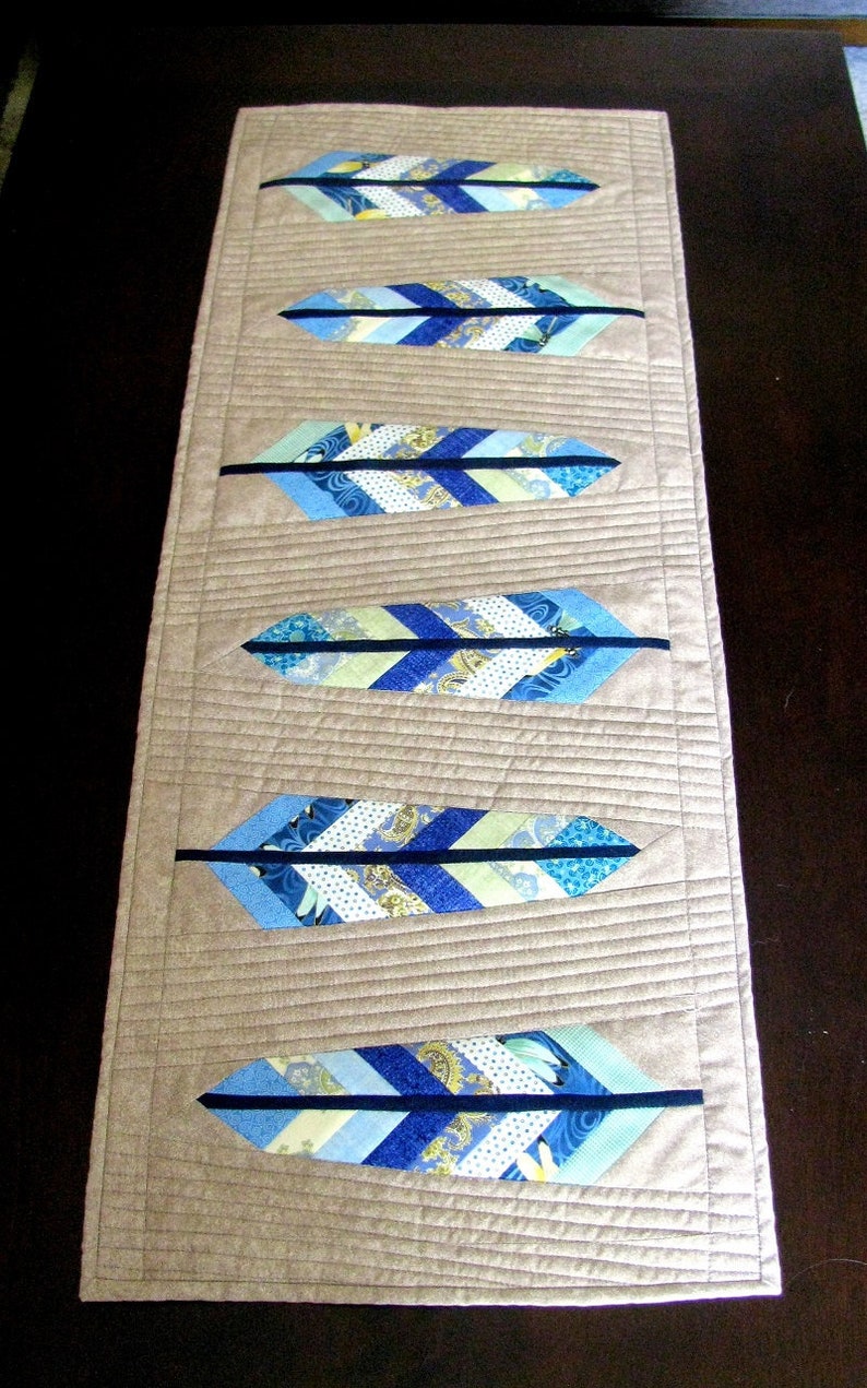 FEATHER YOUR NEST Quilted Table Runner Pattern image 2