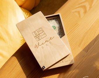 Wooden Bill Holder: Custom Check Presenter with Engraved Logo for Restaurant, Cafe & Bar