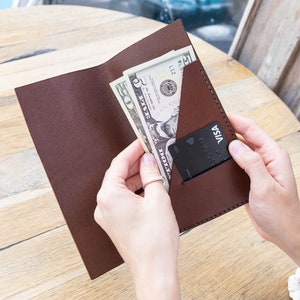 Personalized Leather Check Presenter: Restaurant Bill Holder, Brown Server Book