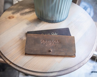 Custom Leather Check Presenter: Restaurant Receipt Holder with Logo