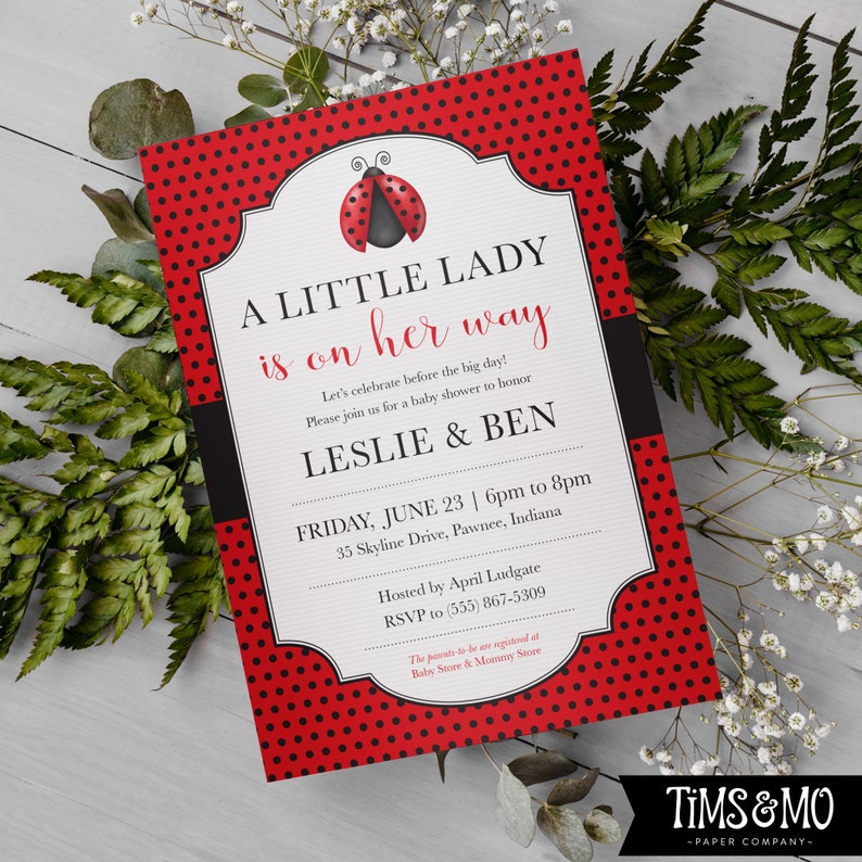 baby shower invitations in store