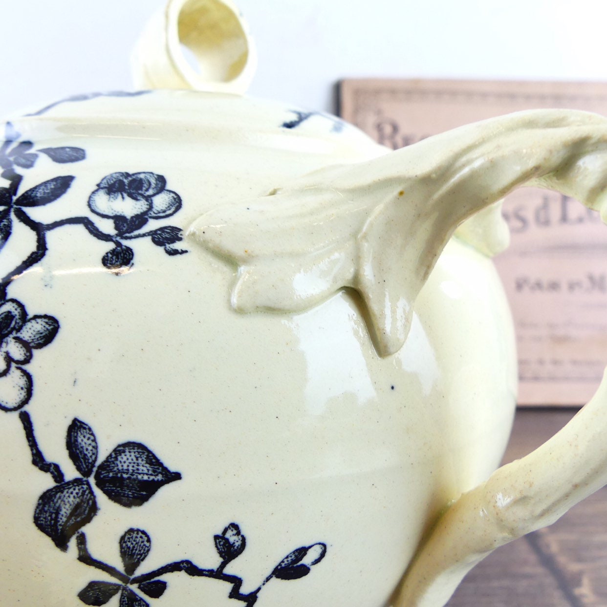 Sugar Bowl french Luneville 19th century Keller and Guerin, ancient