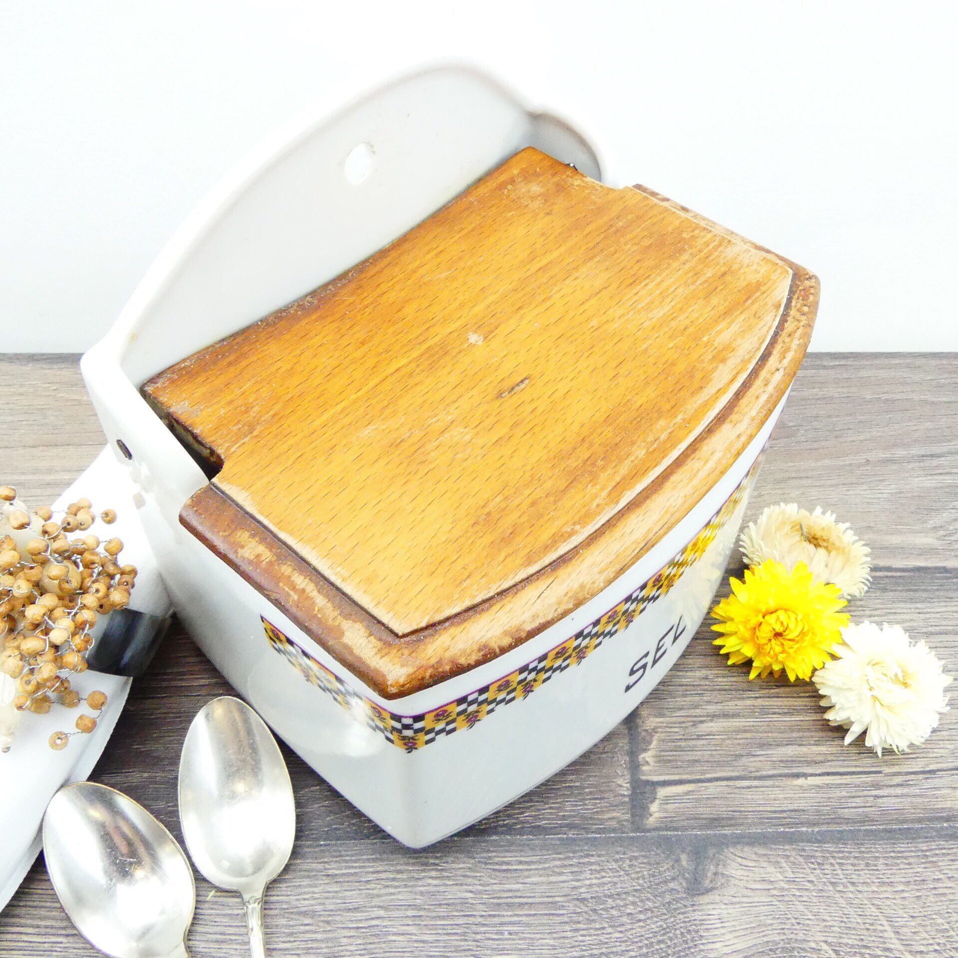 Salt box Ceramic box Kitchen box Country kitchen Box 1940 Country house French