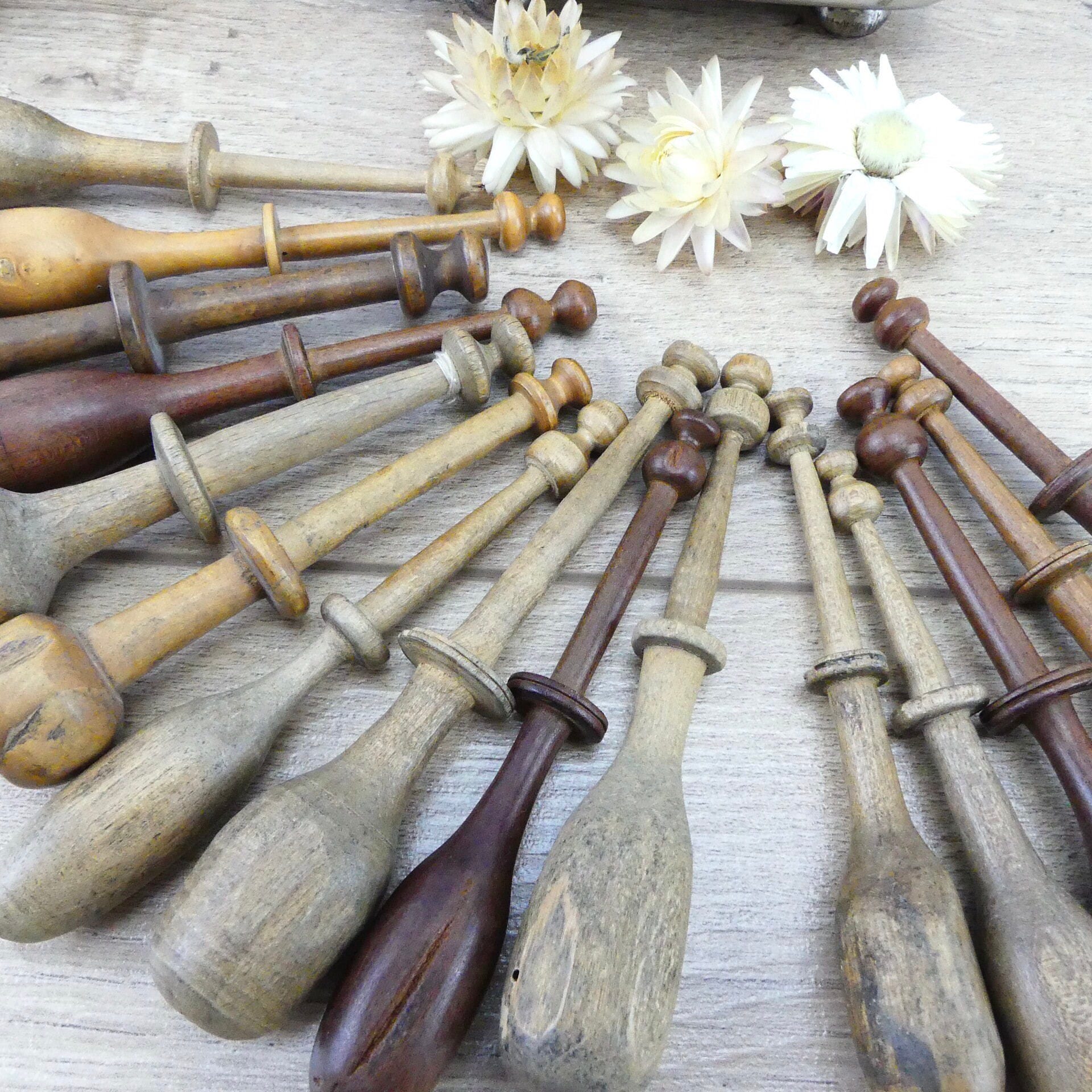 Bobbin of cotton spindle loom cotton reels reels loom spindle wooden hand loom