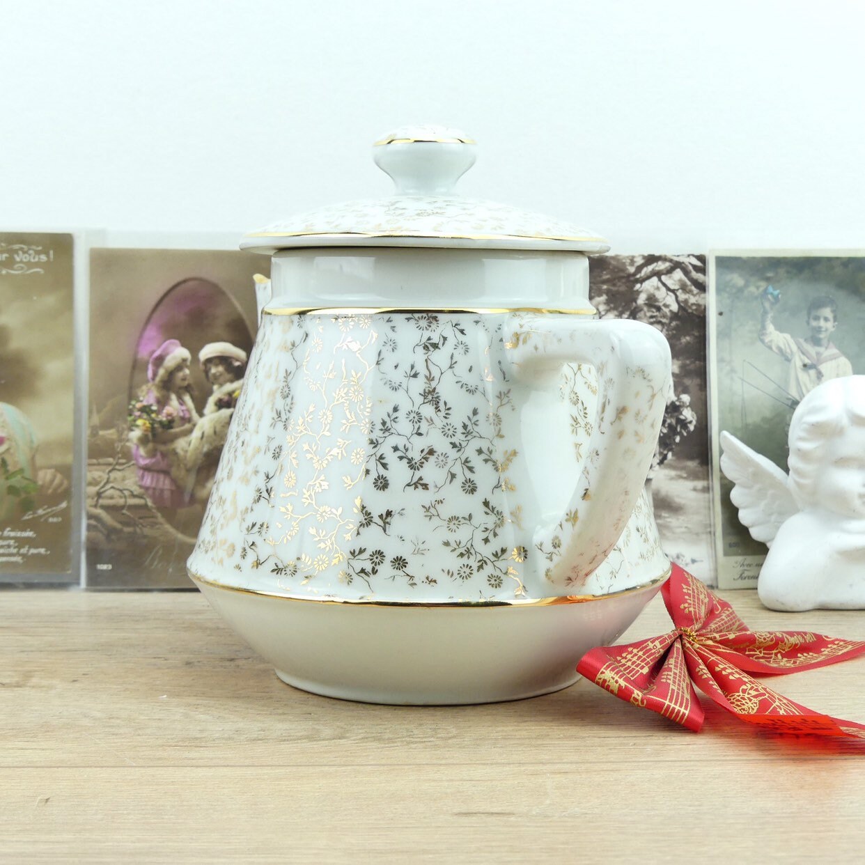 Limoges porcelain teapot white decor gold small flowers