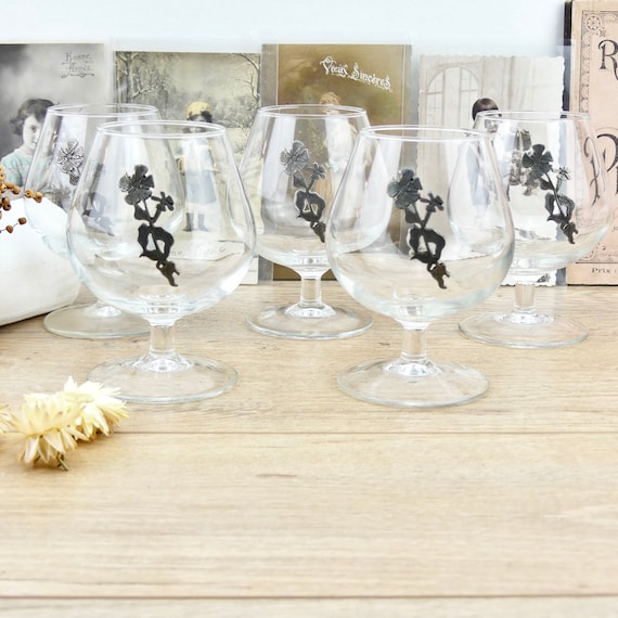 5 französische Digestif-Gläser mit Blumendekoration aus Zinn, französische Vintage-Likörgläser