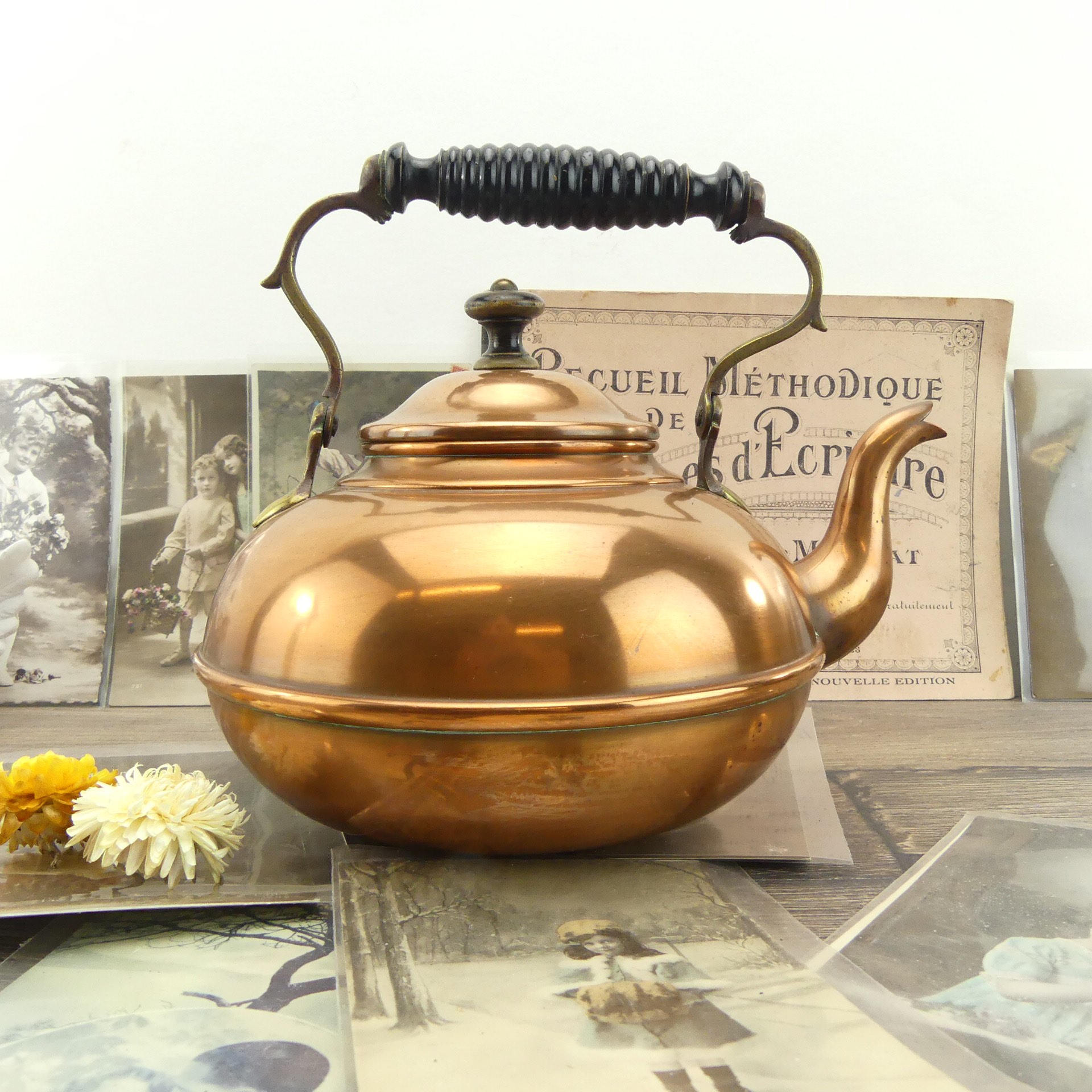 Kettle Old kettle Copper Copper kettle French Luxurious Country house French