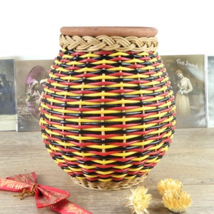 Vintage scoubidou terracotta vase and rattan 1960s