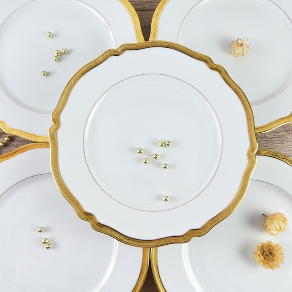 Service à poisson en véritable porcelaine de Limoges, décor réservé, très bon état