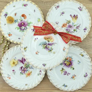 5 dessert plates in painted enameled porcelain from Saxony, antique collector&#39;s plates, luxury small plates