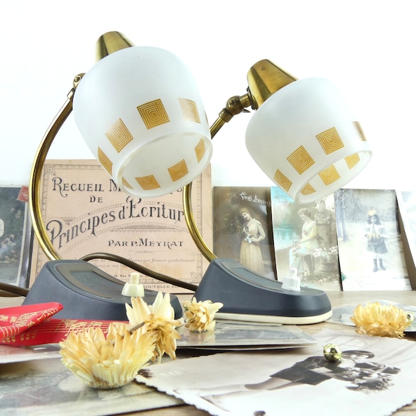 Paire de lampes de chevet Art Déco 1930-40, lampes anciennes design Art Déco, petites lampes sur pied, lampe en laiton
