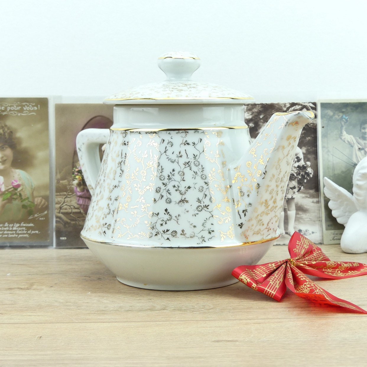 Limoges porcelain teapot white decor gold small flowers