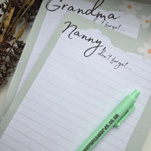 Pretty flower don't forget relative, mummy, nanna, nana, grandma, auntie, mum, gran, easy tear handmade notepad, A6, A5 image 5