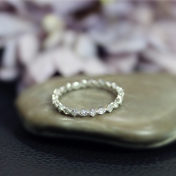 Vigselring med äkta diamanter, allvarsring, vigselring, ring i massivt 14 karat vitt guld, jubileumsring, stapelbar ring, matchande vigselring