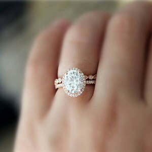 Perfect Ring set 14K Solid Gold Moissanite Engagement Ring Set 7x9mm Forever One (D-E-F) Oval Moissanite Wedding Ring Diamond Wedding Band