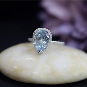 18k White Gold Ring,Centered with 7x10mm Pear Aquamarine Stone,March Birthstone Ring,White Gold Engagement Ring Wedding Ring Promise Ring