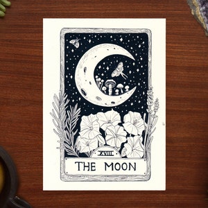La ilustración de la carta del tarot de la luna // A5 - 5.8" x 8.3"
