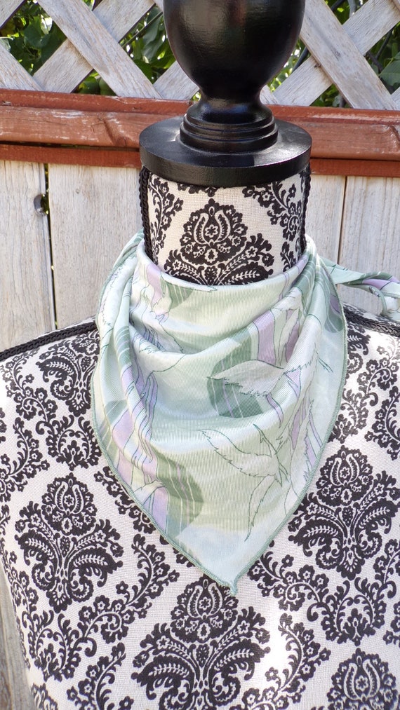 Late 70's Vintage Green And Purple Bird Scarf Smal