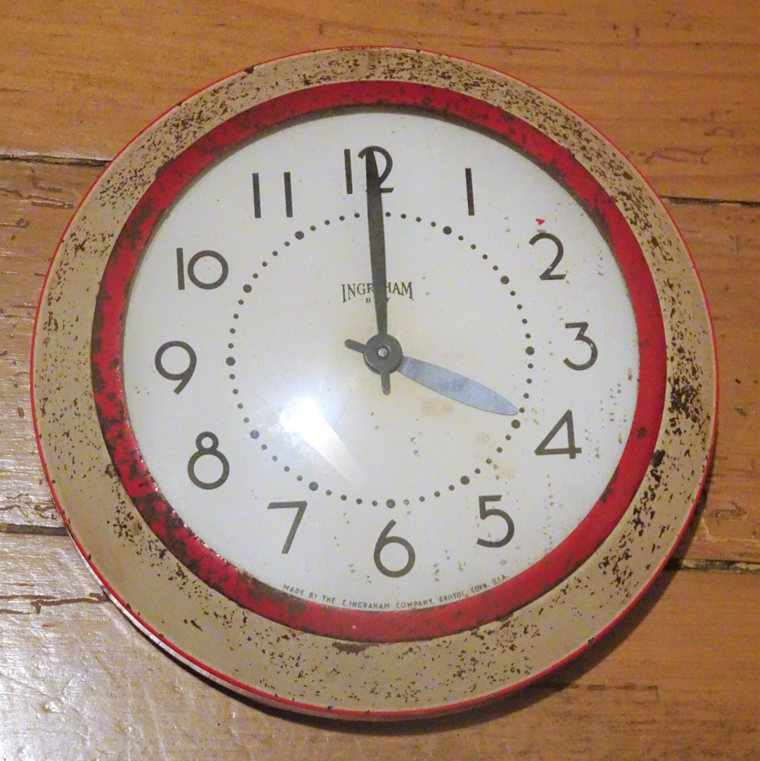 Vintage INGRAHAM Kitchen Wall Clock Metal.. Cream & Red Wind Etsy