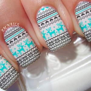 Christmas Sweater Nail Decals - L1363