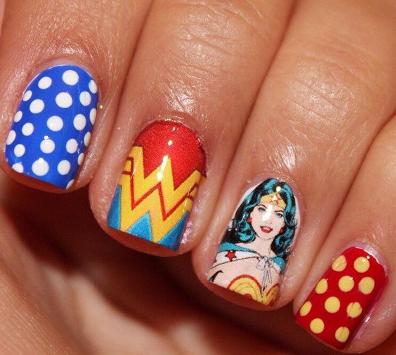 Wonder Woman Nail Decals image 2