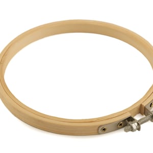 Embroidery frame - round - natural bamboo - Ø 12.5 cm