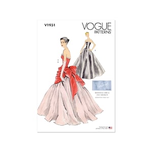 Peut inclure: Un patron de couture vintage Vogue pour une robe de bal bustier avec un grand nœud à la taille. Le patron est pour une robe avec une jupe ample et un corsage ajusté. Le numéro du patron est V1931.