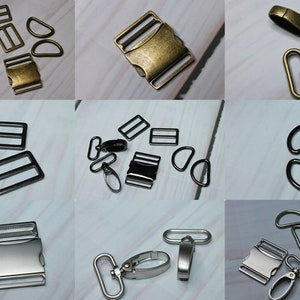 Könnte beinhalten: Sortiment an Metallbeschlägen zum Basteln, darunter Schnallen, D-Ringe und Drehverschlüsse. Die Beschläge sind in den Ausführungen Silber, Schwarz und Antikgold erhältlich.