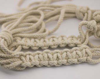 Chunky macrame plant hanger