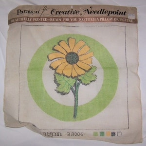 Pre-Owned Paragon Creative Needlepoint Pillow Or Picture Canvas B8006 SUNFLOWER Design - 18&quot;x17-1/2&quot; - Has Storage Folds