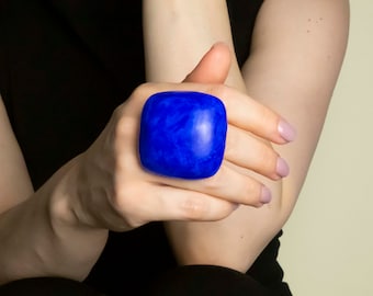 Royal blue statement ring, chunky big rings for women, contemporary polymer clay jewelry, large square cocktail ring