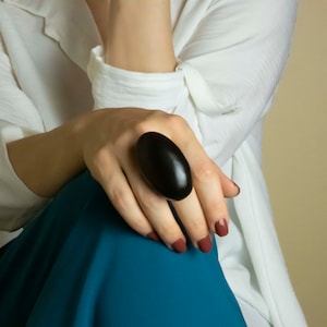 Bold black statement ring, oval big chunky rings for women, contemporary polymer clay jewelry, large cocktail ring