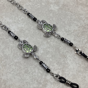 Sea Turtle Eyeglass  Chain, Silver Eyeglass Chain, Reading Glasses Holder, Eyeglass Leash, Glasses Chain, Sunglasses Holder. Sea Turtle Gift